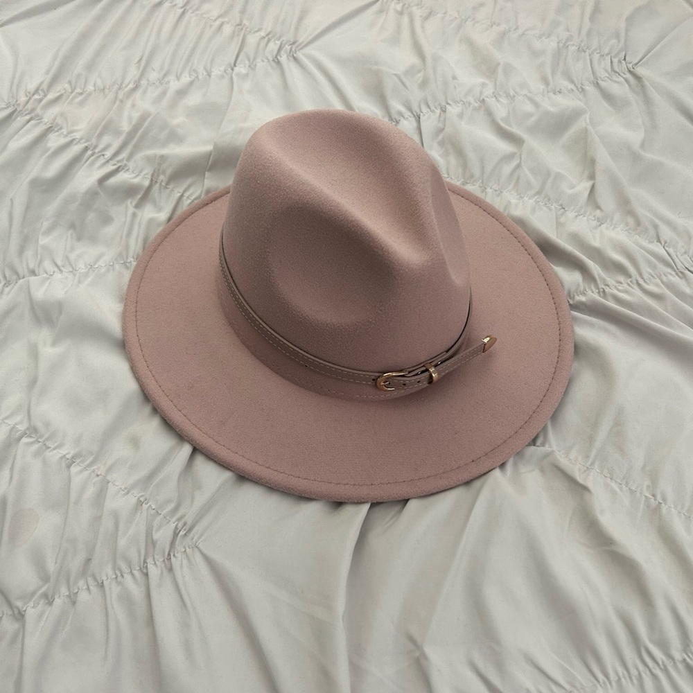 Altar’d State Camilla hat